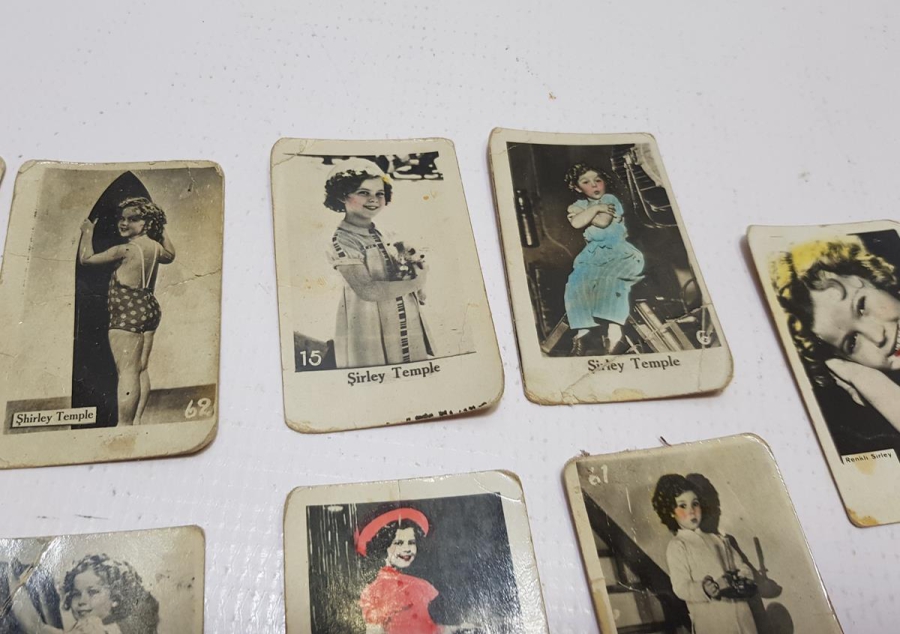 ESKİ BAKKALİYE: ULUS BİSKÜİT EVİ RENKLİ ŞİRLEY KARTLARI