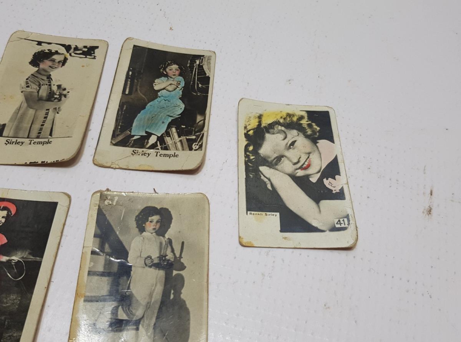 ESKİ BAKKALİYE: ULUS BİSKÜİT EVİ RENKLİ ŞİRLEY KARTLARI