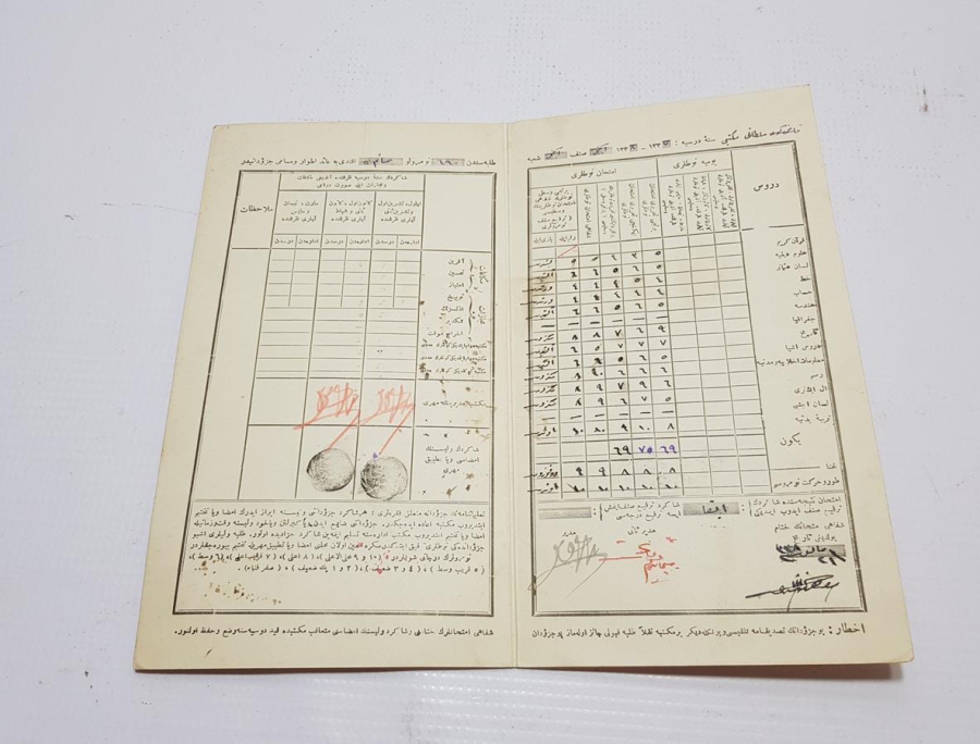 OSMANLI DÖNEMİ KADIKÖY MEKTEBİ SULTANİ ÖĞRENCİ KARNESİ