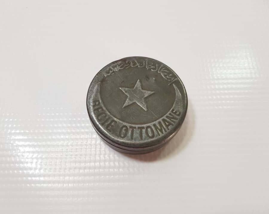 OSMANLI DÖNEMİ ÜZERİ OSMANLICA VE FRANSIZCA YAZILI NADİR FORM TÜTÜN KUTUSU