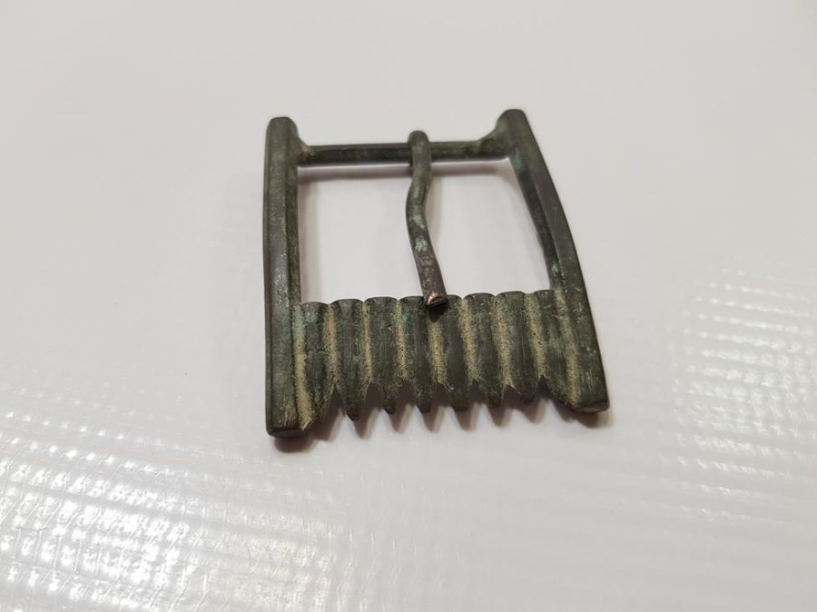 1. DÜNYA SAVAŞI MERMİ FORMLU ÇOK NADİR SUBAY KEMER TOKASI