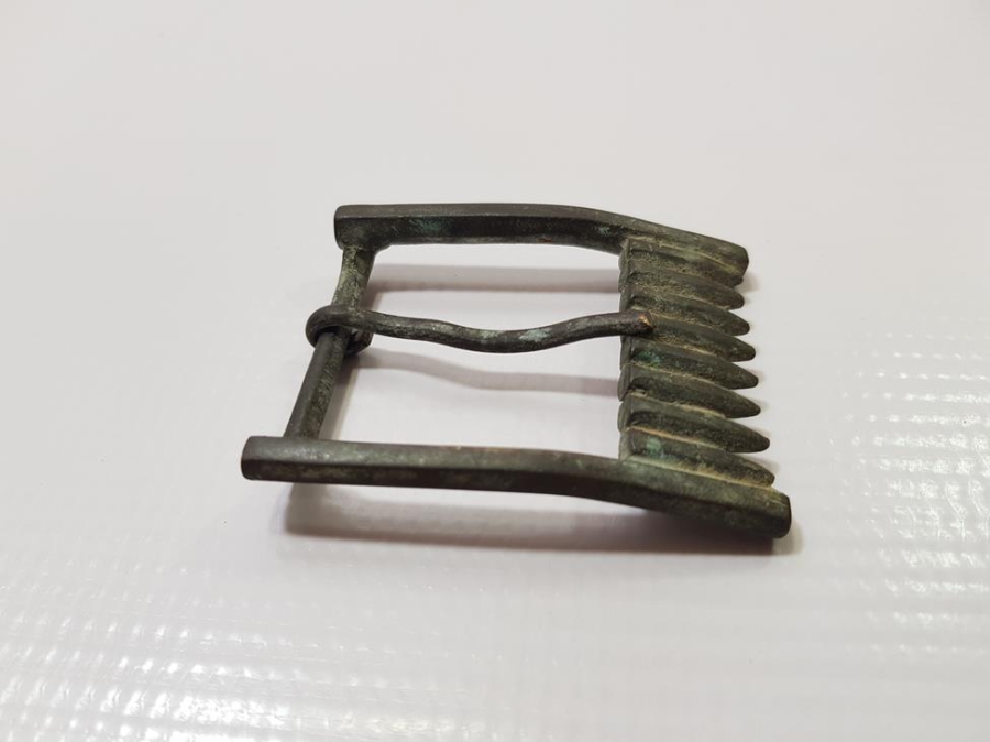 1. DÜNYA SAVAŞI MERMİ FORMLU ÇOK NADİR SUBAY KEMER TOKASI