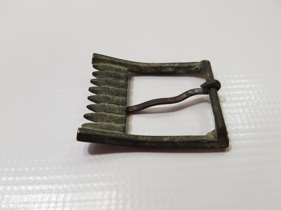 1. DÜNYA SAVAŞI MERMİ FORMLU ÇOK NADİR SUBAY KEMER TOKASI