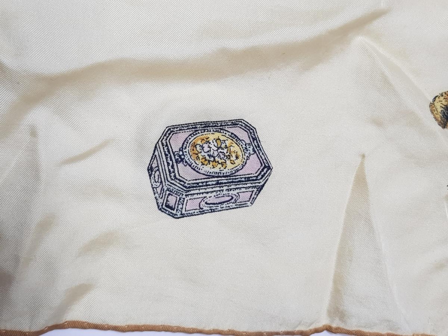 ANTİKA İPEK MENDİL