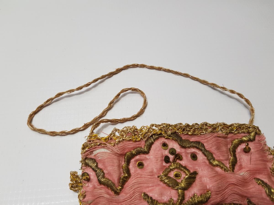 OSMANLI DÖNEMİ ALTIN SIRMA İŞÇİLİKLİ YATIK İŞ GELİN KESESİ