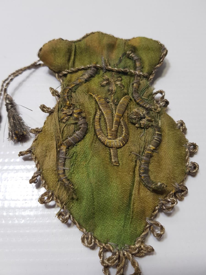 OSMANLI DÖNEMİ ALTIN SIRMA İŞLEMELİ AKÇE KESESİ