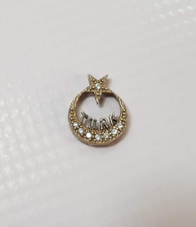 ZİRKON TAŞLARLA SÜSLÜ TÜRK YAZILI AY YILDIZ FORMLU GÜMÜŞ APLİK