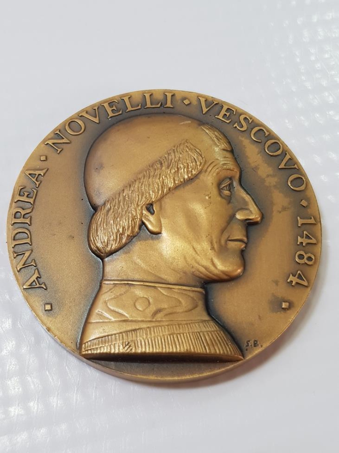 ANDREA NOVELLİ MADALYON