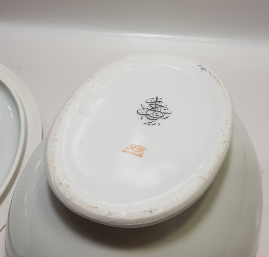 DEV BOYDA ARKASI OSMANLICA YAZILI PORSELEN KAPAKLI ÇORBALIK