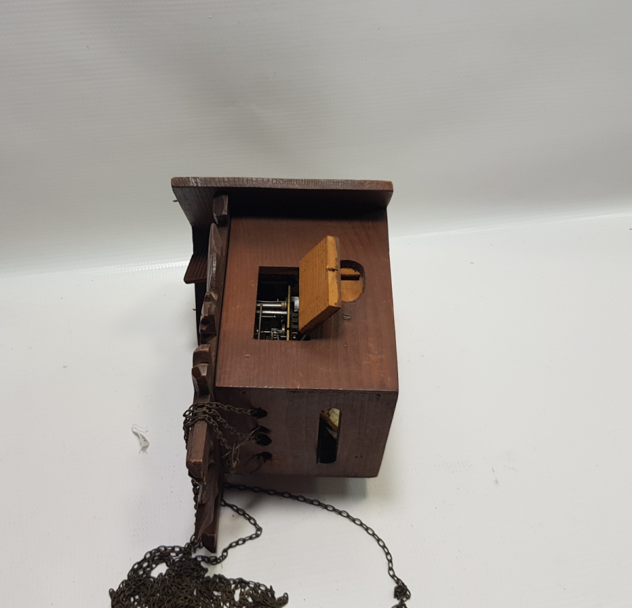 KARAORMAN MODELİ ANTİKA GUGUKLU TOPLU DUVAR SAATİ