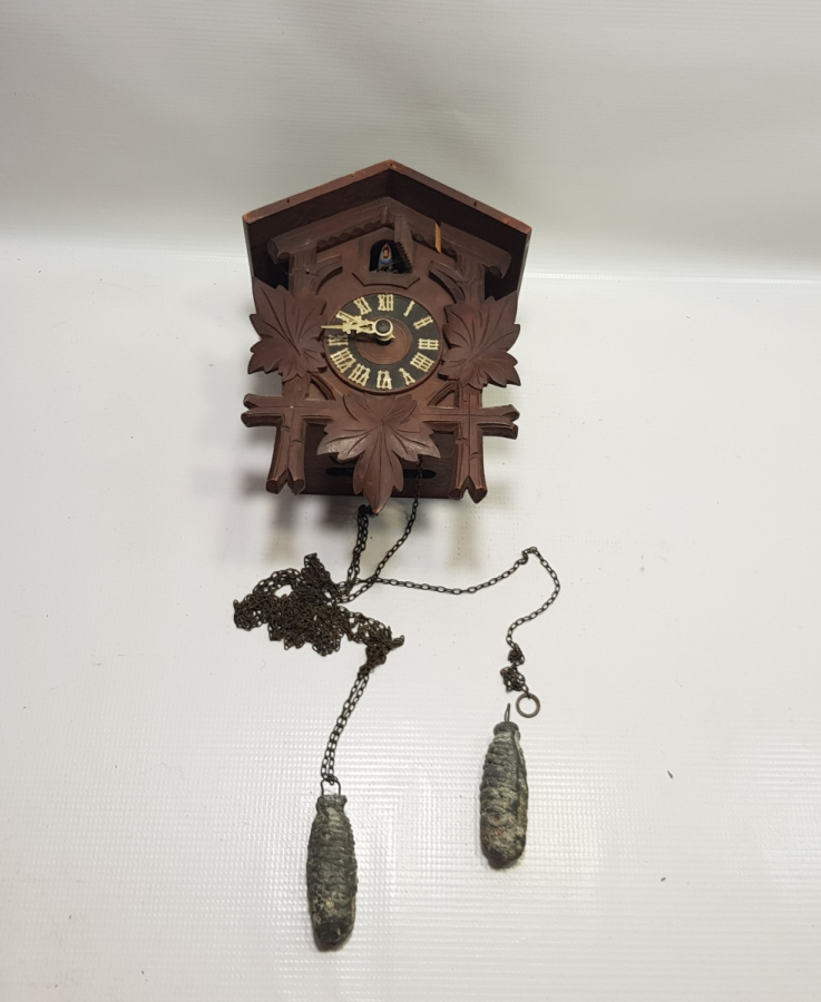 KARAORMAN MODELİ ANTİKA GUGUKLU TOPLU DUVAR SAATİ