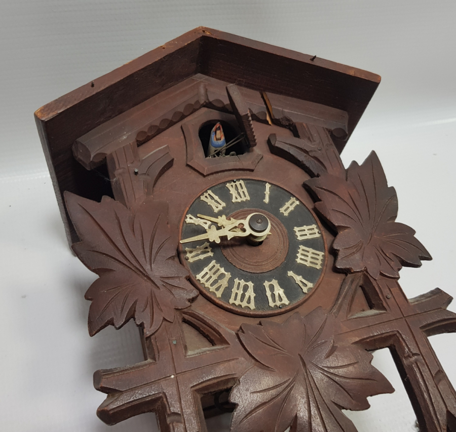 KARAORMAN MODELİ ANTİKA GUGUKLU TOPLU DUVAR SAATİ