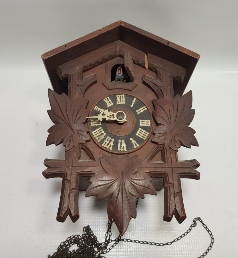 KARAORMAN MODELİ ANTİKA GUGUKLU TOPLU DUVAR SAATİ