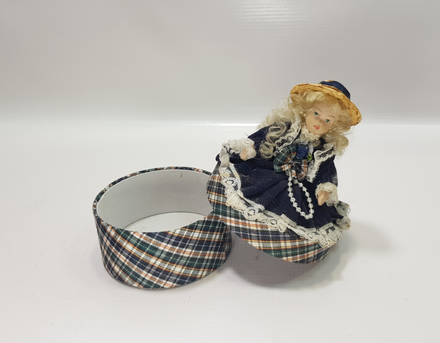 TAŞ BEBEK GÖRSELLİ ANTİKA KUTU