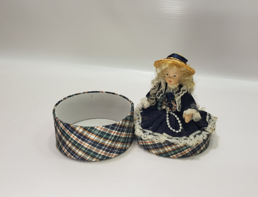 TAŞ BEBEK GÖRSELLİ ANTİKA KUTU