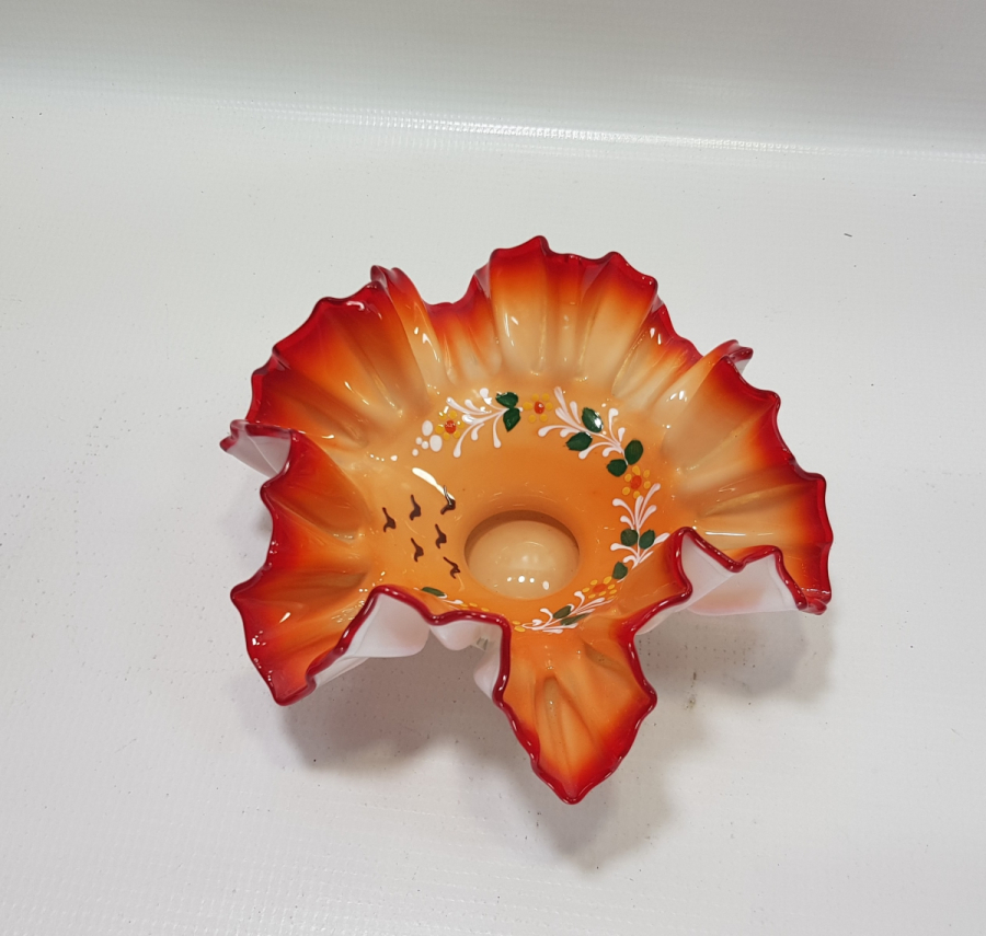 MİNE İŞÇİLİKLİ ANTİKA FIRFIRLI LOKUMLUK