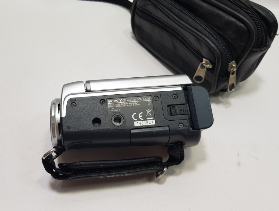 ORİJİNAL ÇANTASINDA VİDEO KAMERA