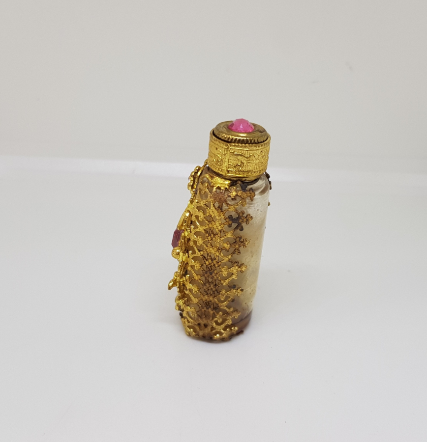 ÜZERİ ALTIN VERMEYLİ ANTİKA KAPAKLI KOKULUK
