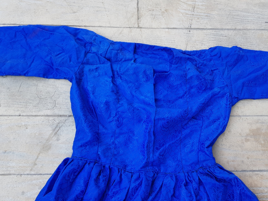 EL YAPIMI ANTİKA ELBİSE