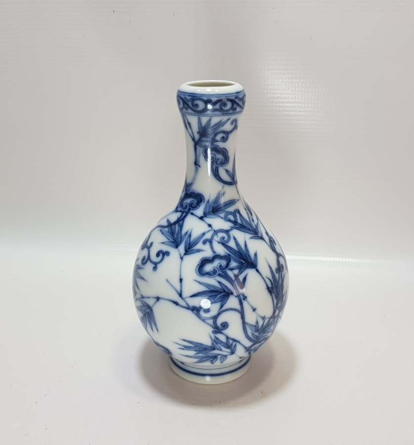 ALTI DAMGALI NADİR ANTİKA ÇİN VAZO