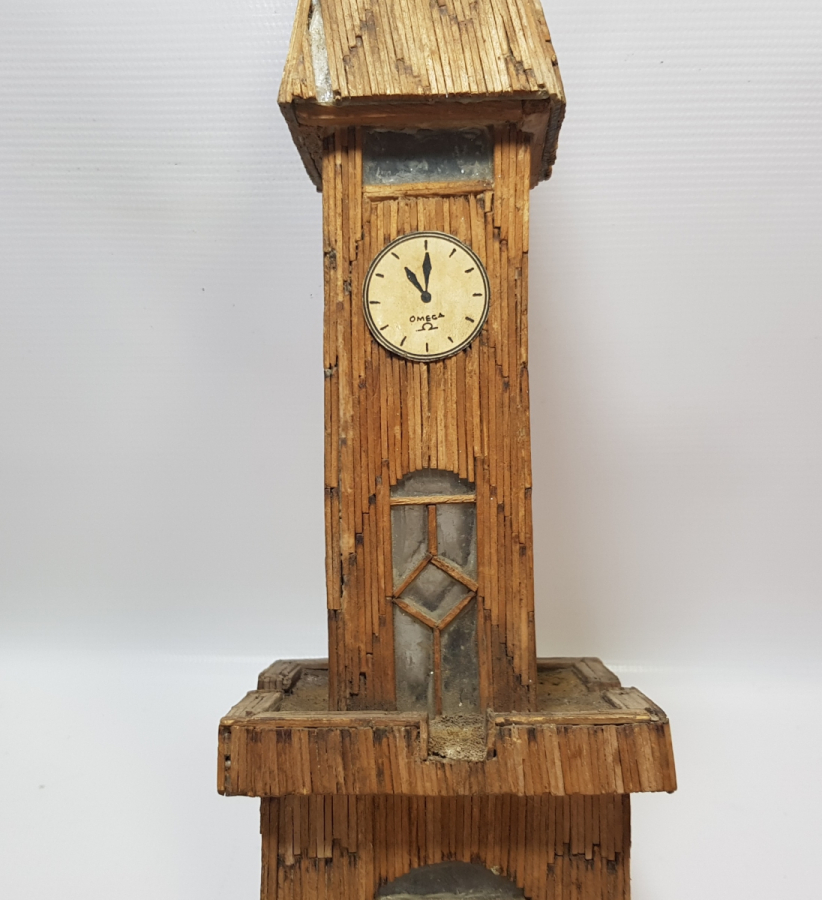 OSMANLI DÖNEMİ SAAT KULESİ FORMUNDA YAPILMIŞ EL YAPIMI BÜYÜK BOY AHŞAP MASA ÜSTÜ OBJESİ