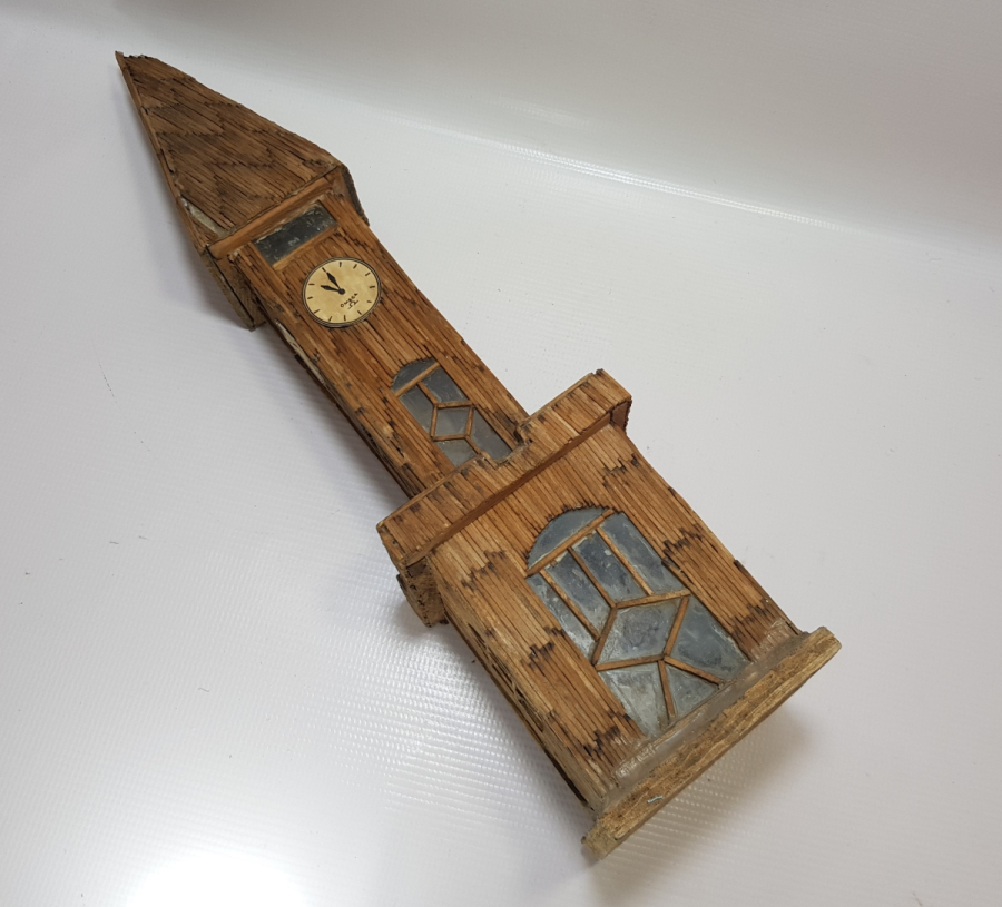 OSMANLI DÖNEMİ SAAT KULESİ FORMUNDA YAPILMIŞ EL YAPIMI BÜYÜK BOY AHŞAP MASA ÜSTÜ OBJESİ