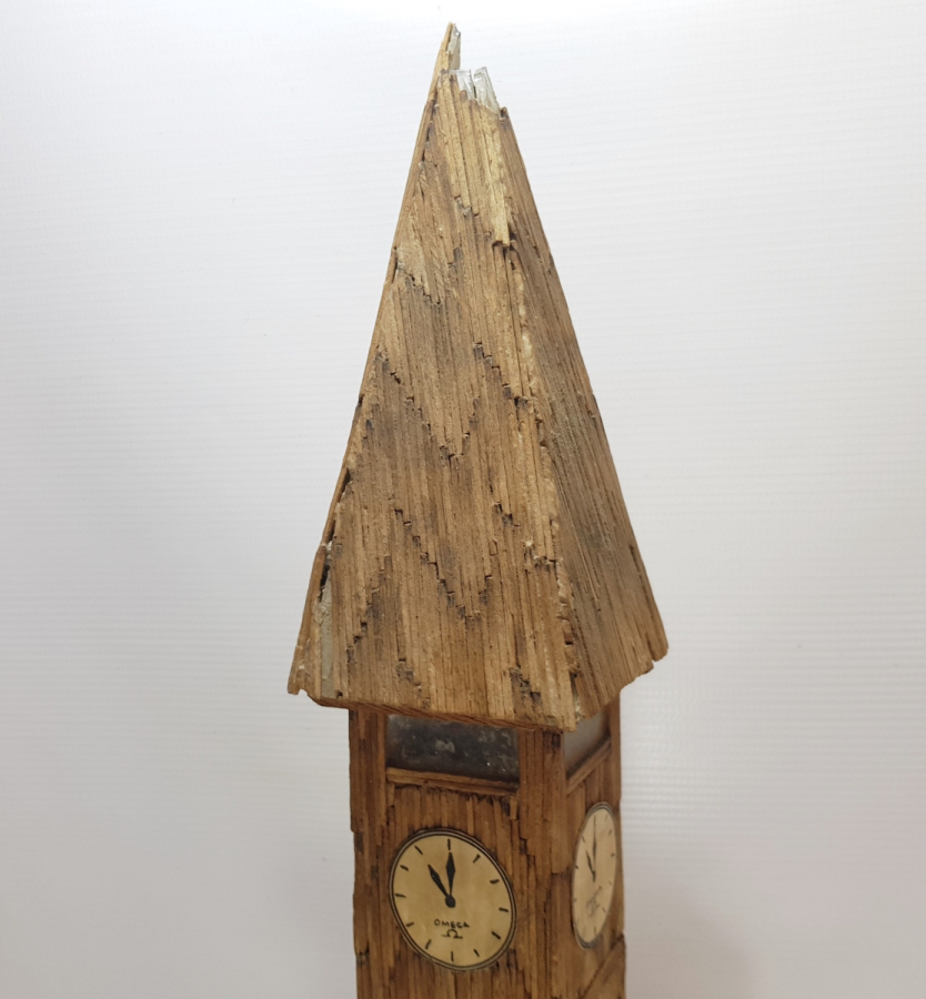 OSMANLI DÖNEMİ SAAT KULESİ FORMUNDA YAPILMIŞ EL YAPIMI BÜYÜK BOY AHŞAP MASA ÜSTÜ OBJESİ