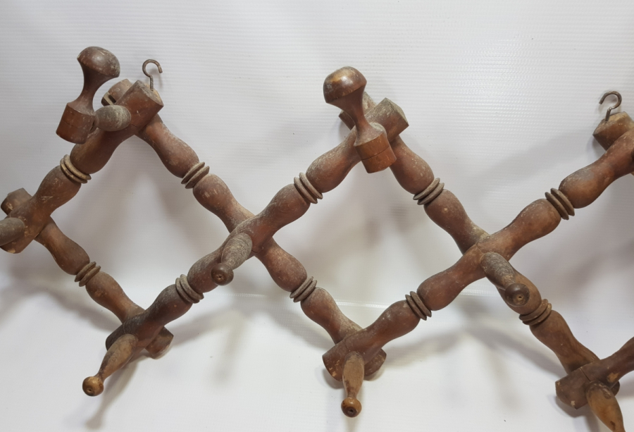 OSMANLI DÖNEMİ AHŞAP AKORDİYON ASKILIK