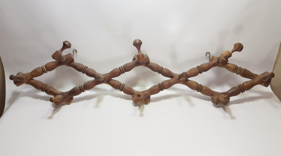 OSMANLI DÖNEMİ AHŞAP AKORDİYON ASKILIK