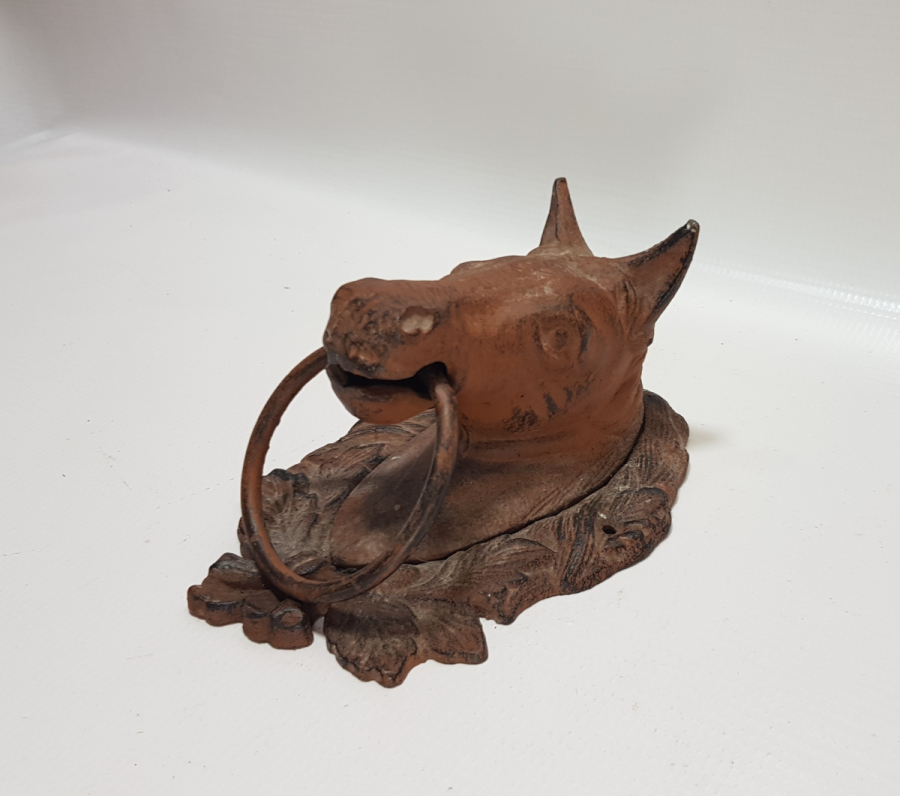 OSMANLI DÖNEMİ AT BAŞI FORMUNDA YAPILMIŞ ÇOK NADİR KAPI TOKMAĞI