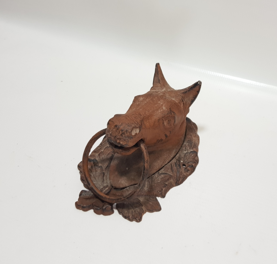 OSMANLI DÖNEMİ AT BAŞI FORMUNDA YAPILMIŞ ÇOK NADİR KAPI TOKMAĞI