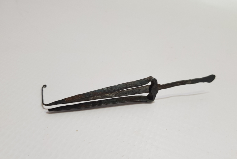 ŞAMAN KÜLTÜRÜ: ESKİ TÜRK MÜZİK ALETİ - GUBUZ - TEMİR KOMUZ