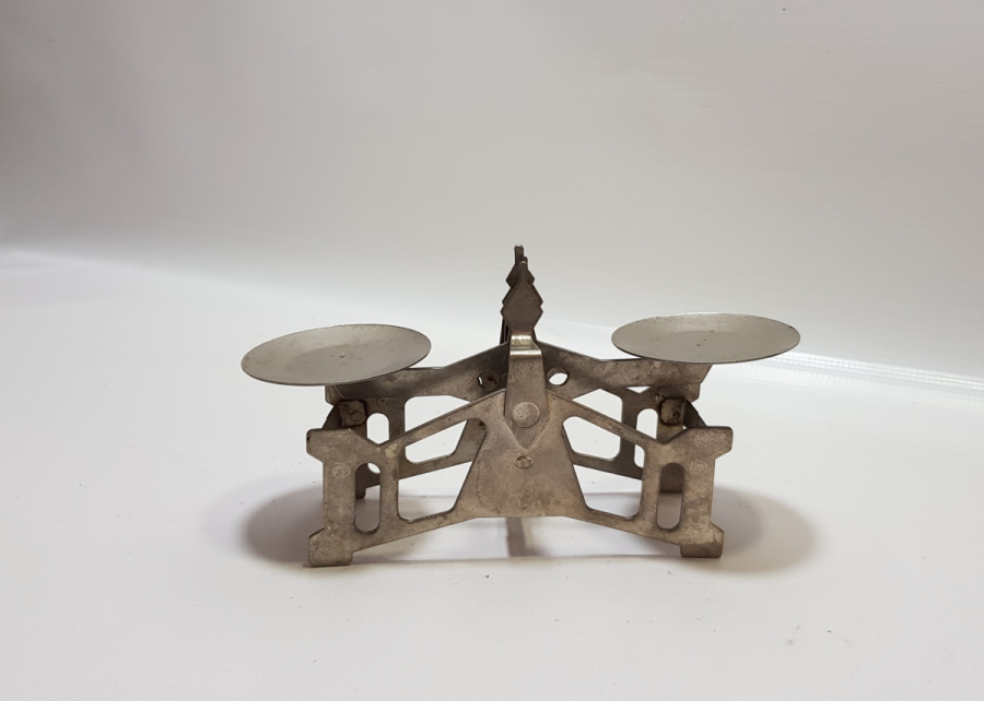 EL YAPIMI ANTİKA TERAZİ