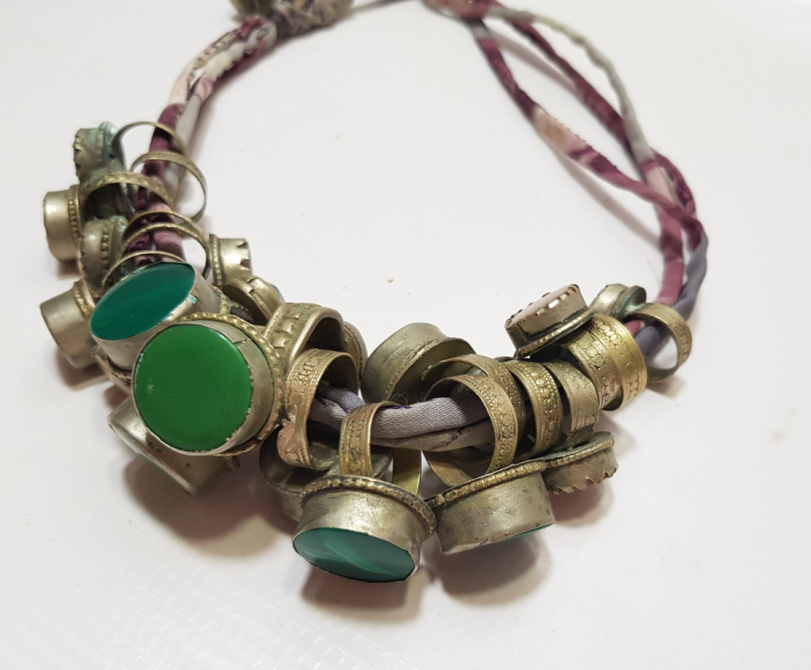 ÜZERİNDE ONLARCA YÜZÜK BULUNAN OSMANLI DÖNEMİ YÜZÜKÇÜ BAĞI