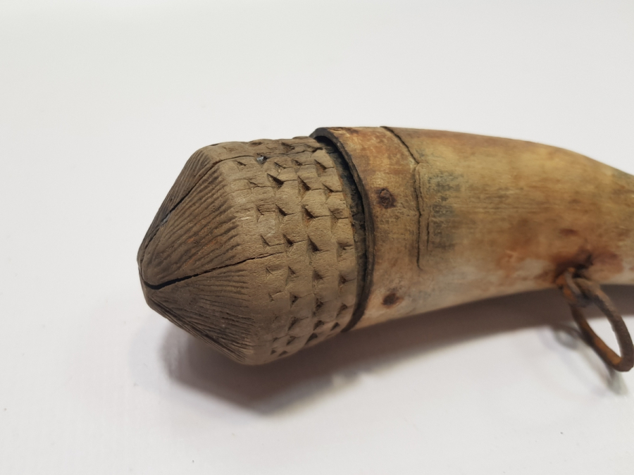 OSMANLI DÖNEMİ BOYNUZ BARUTLUK