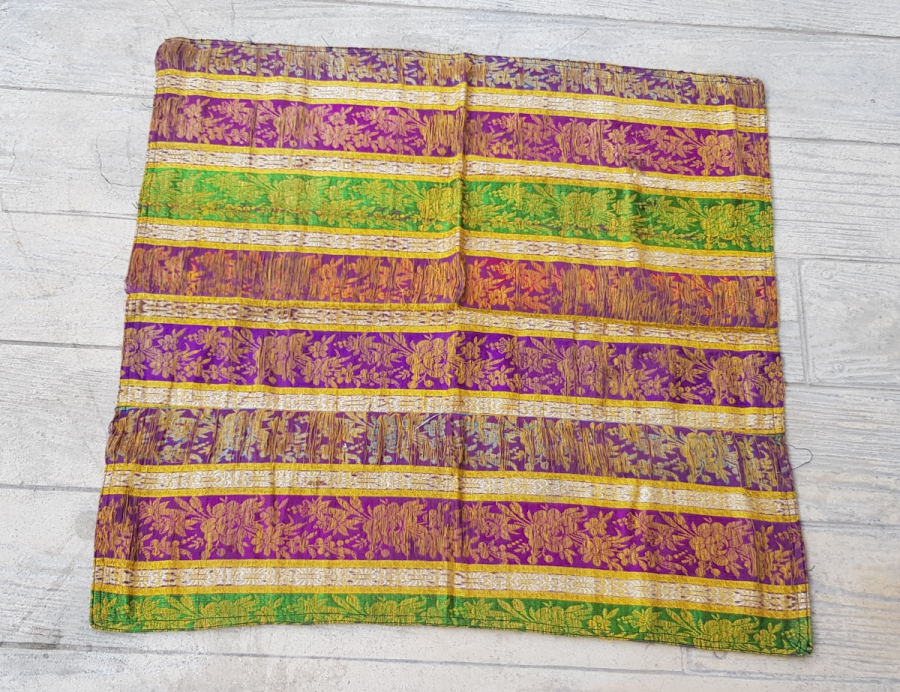 OSMANLI DÖNEMİ HEREKE İŞİ İPEK VE GÜMÜŞ SIRMA İŞÇİLİKLİ ÇOK NADİR SAKAL-I ŞERİF DIŞ ÖRTÜSÜ