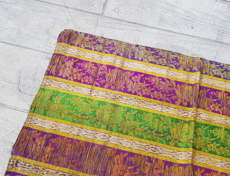 OSMANLI DÖNEMİ HEREKE İŞİ İPEK VE GÜMÜŞ SIRMA İŞÇİLİKLİ ÇOK NADİR SAKAL-I ŞERİF DIŞ ÖRTÜSÜ