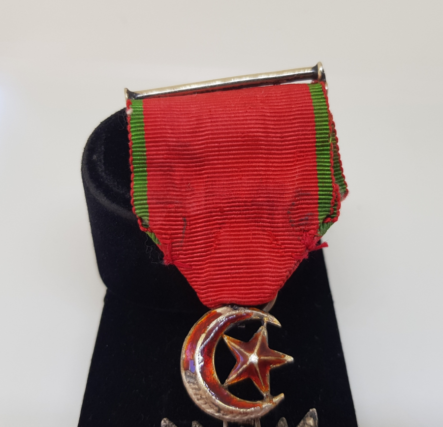 ORJİNAL ASKISI İLE 4. DERECE MECİDİ NİŞANI