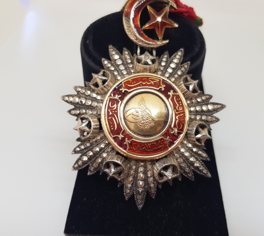 ORJİNAL ASKISI İLE 4. DERECE MECİDİ NİŞANI