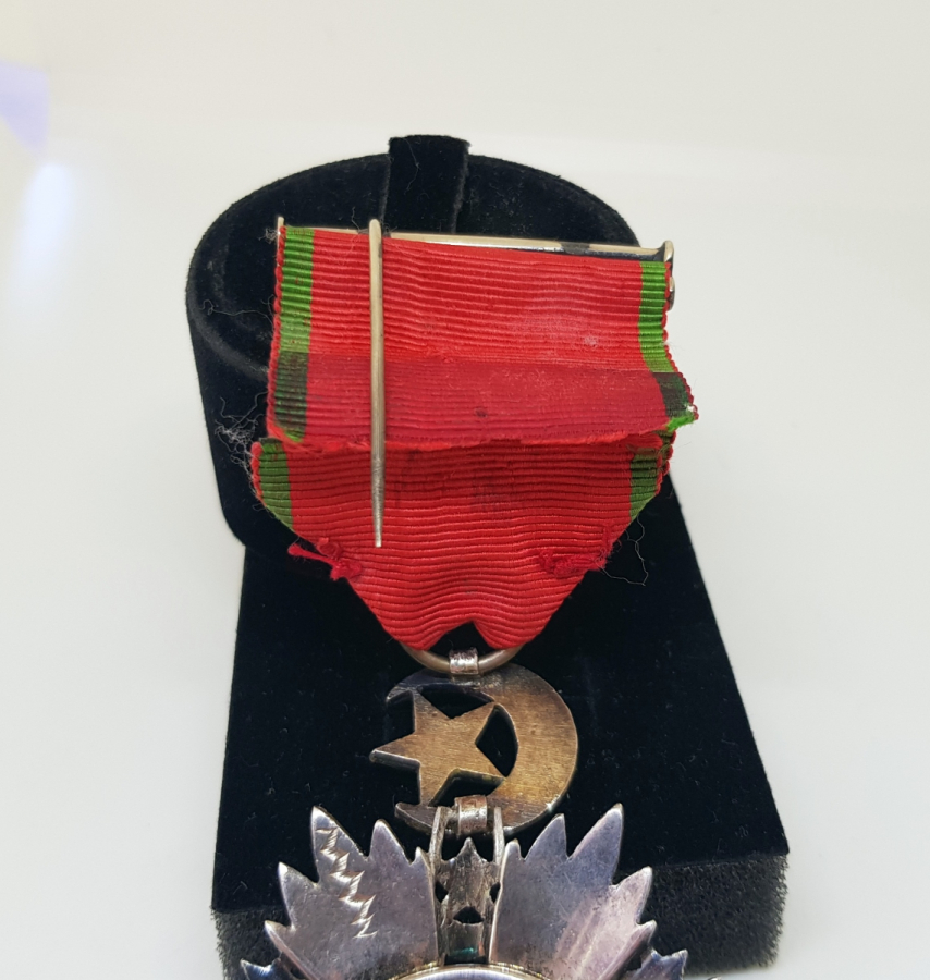 ORJİNAL ASKISI İLE 4. DERECE MECİDİ NİŞANI