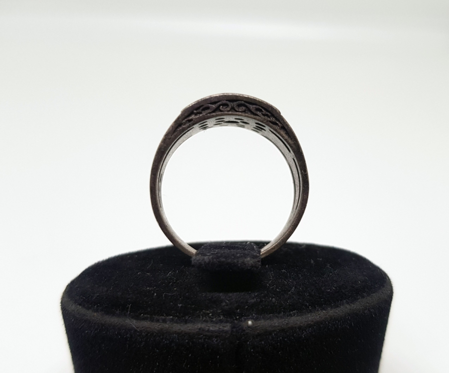 ÜZERİ TUĞRA MOTİFLİ GÜMÜŞ YÜZÜK