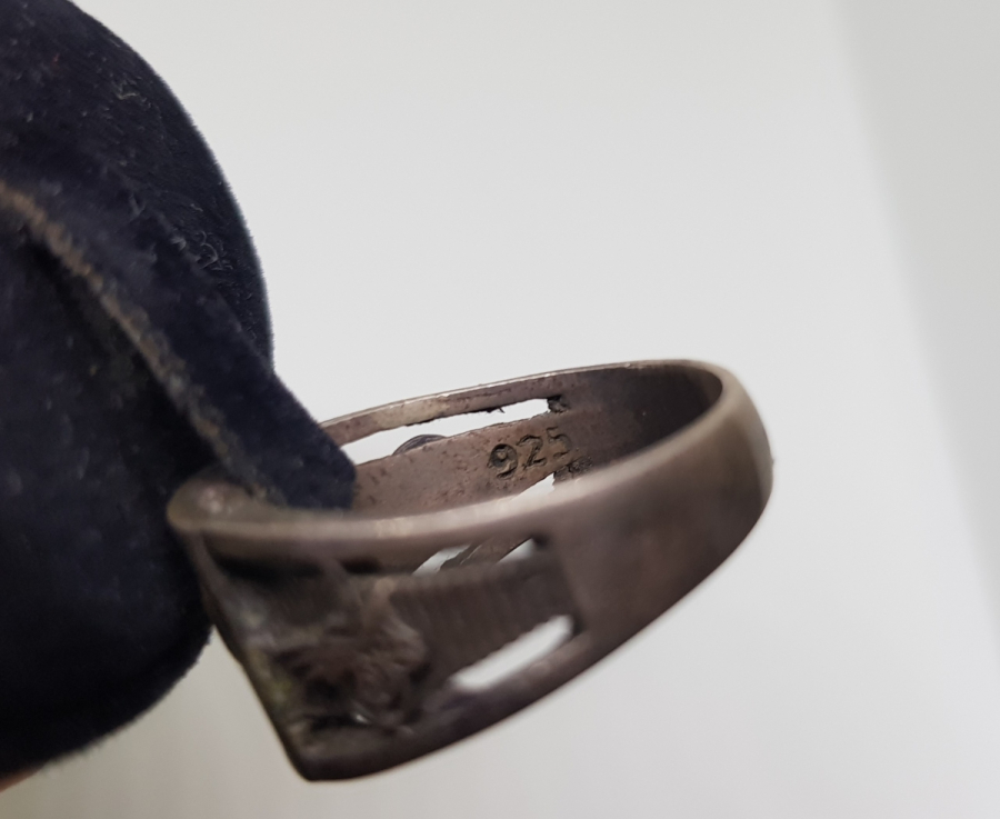 ÜZERİ TUĞRA MOTİFLİ GÜMÜŞ YÜZÜK