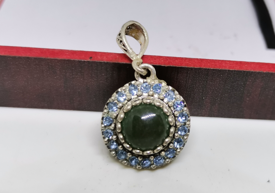 YEŞİM TAŞLI GÜMÜŞ KOLYE UCU