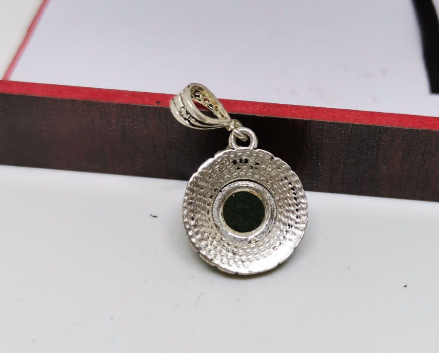 YEŞİM TAŞLI GÜMÜŞ KOLYE UCU