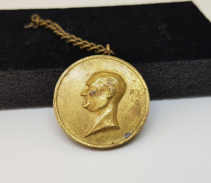 TÜRKİYE CUMHURİYETİNİN 10. YIL MADALYASI