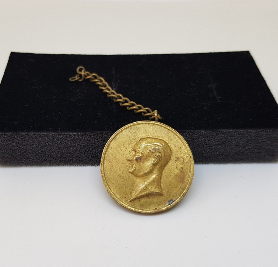 TÜRKİYE CUMHURİYETİNİN 10. YIL MADALYASI