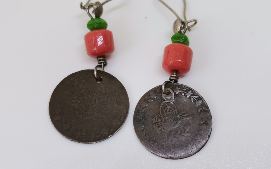 UÇLARINDA ABDÜLMECİD HAN DÖNEMİ PARALAR BULUNAN ÖZEL DİZAYN GÜMÜŞ KÜPE