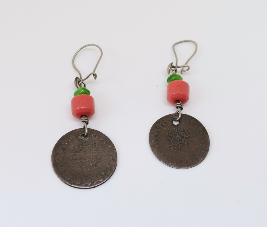 UÇLARINDA ABDÜLMECİD HAN DÖNEMİ PARALAR BULUNAN ÖZEL DİZAYN GÜMÜŞ KÜPE