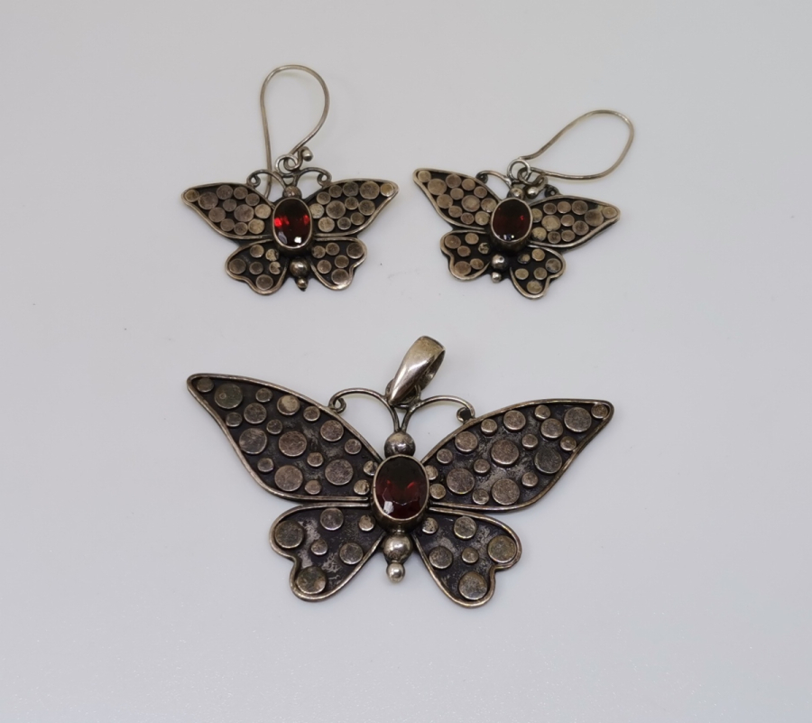 KELEBEK FORMLU ÖZEL YAPIM GÜMÜŞ KOLYE KÜPE YAPIMI