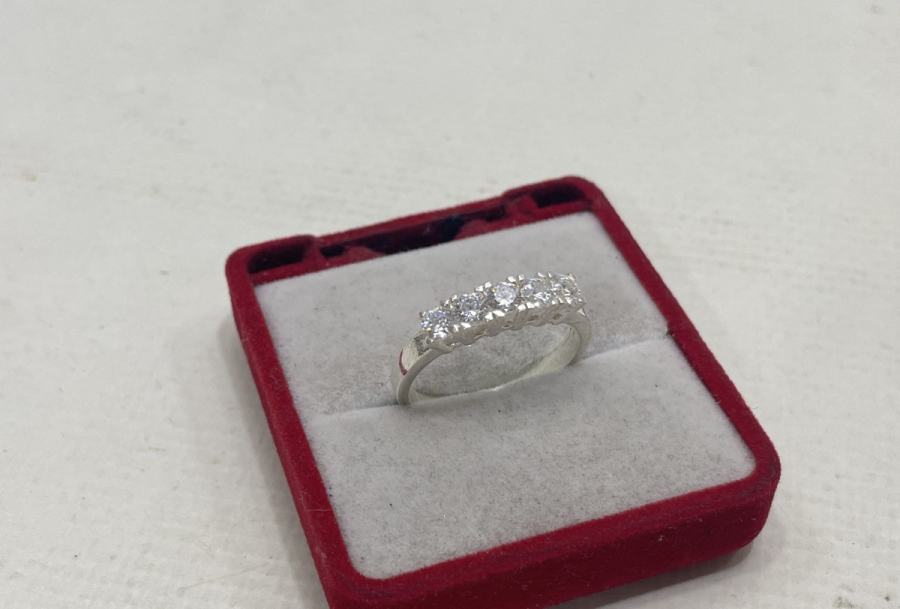 BEŞ TAŞ MODEL GÜMÜŞ YÜZÜK